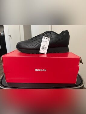 Reebok Men's Black Low-Top Athletic Sneaker